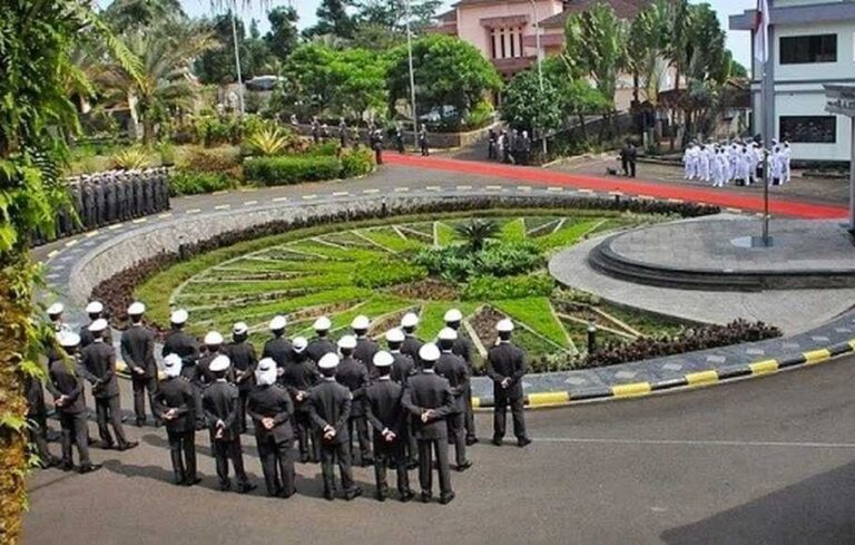 Inilah Sekolah Kedinasan Buat Lulusan SMK - KILAS24.com